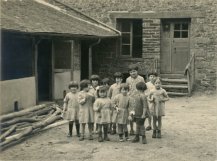 Unknown German Photographer, Die Schueler