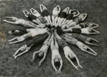 Unknown photographer, Group of people enjoying outdoor life #12