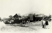Unknown photographer, View of the wreckage after the train crach